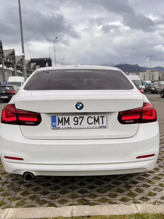 BMW Seria 3 F30/F31/F34 320i Aut. — imagine 4