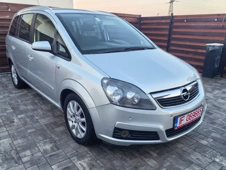 Opel Zafira 1.8 Easytronic Family Plus