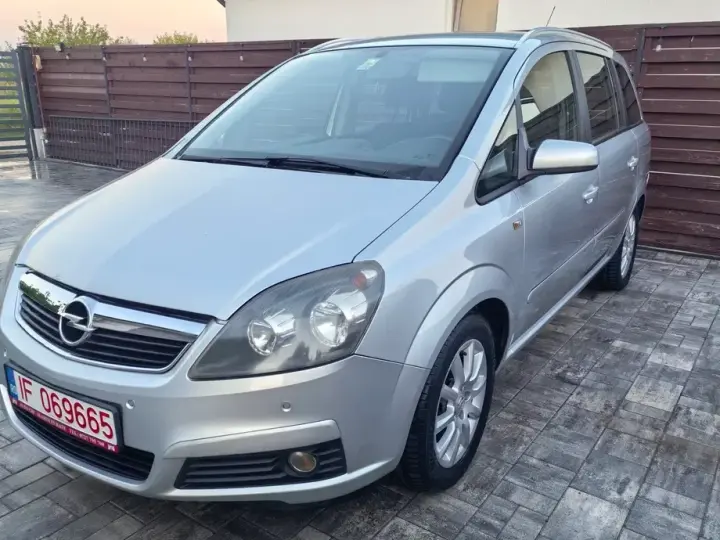 Opel Zafira 1.8 Easytronic Family Plus