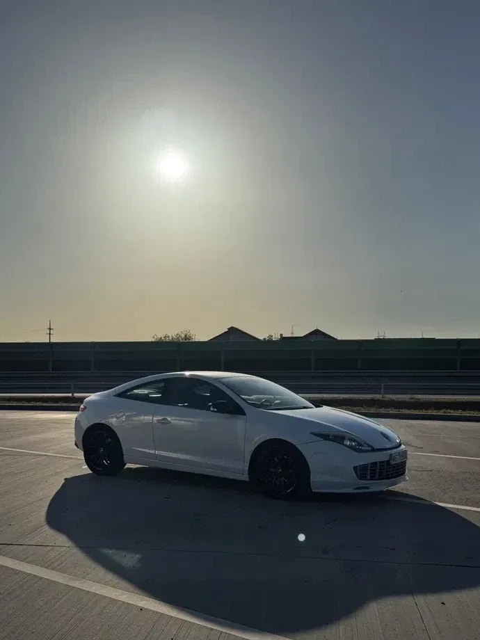 Renault Laguna III — imagine 3