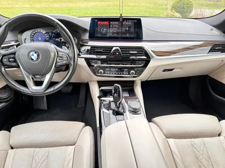 BMW Seria 5 G30/G31 530d xDrive AT