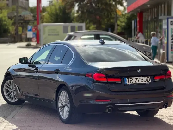 BMW Seria 5 G30/G31 530d xDrive AT