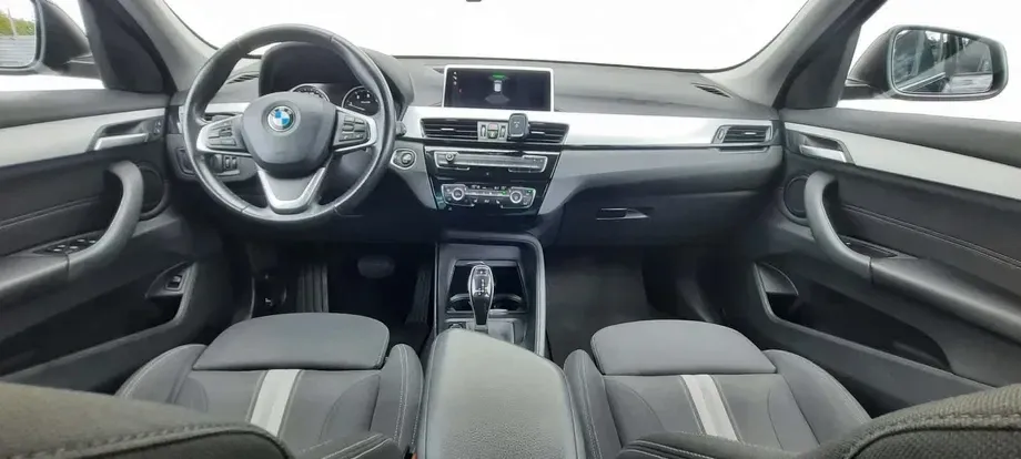 BMW X1 F48 sDrive18d Aut. — imagine 6
