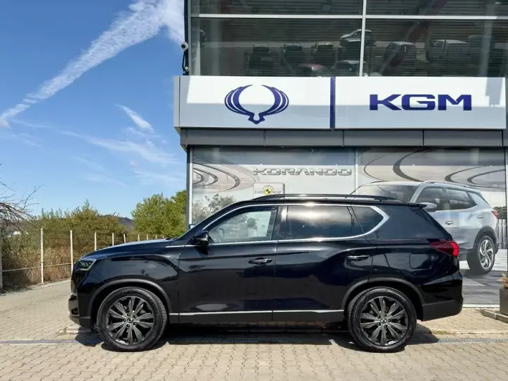 SsangYong REXTON 2.2 4WD Aut. Black