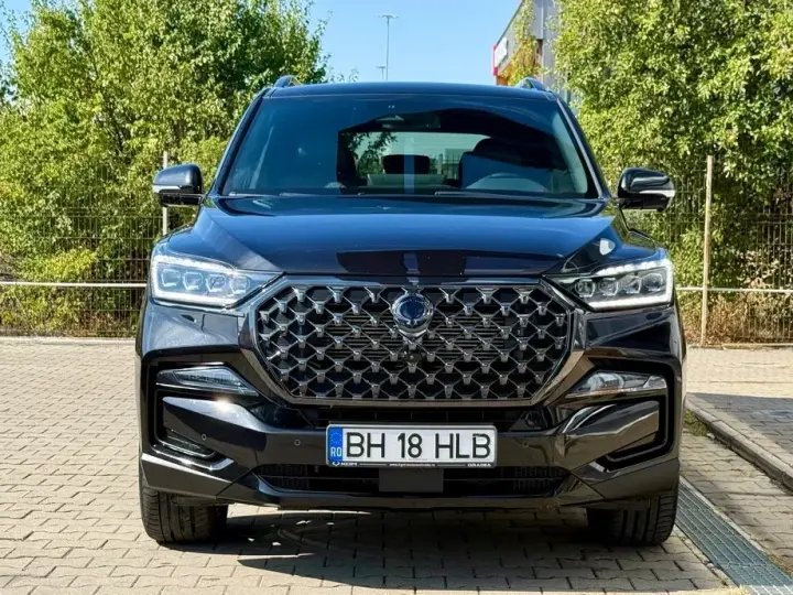 SsangYong REXTON 2.2 4WD Aut. Black