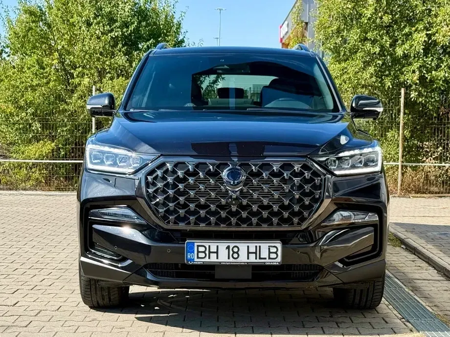 SsangYong REXTON 2.2 4WD Aut. Black — imagine 3