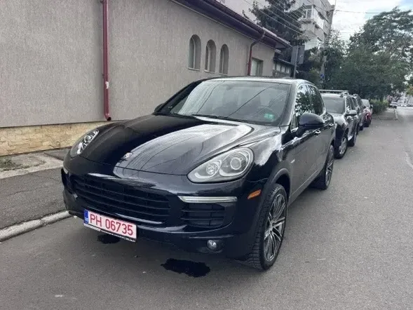 Porsche Cayenne — imagine 2