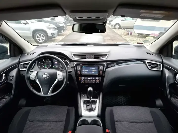 Nissan Qashqai II 1.6 DCI Xtronic N-Connecta