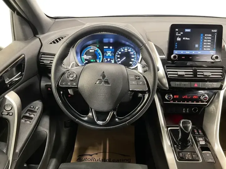 Mitsubishi Eclipse Cross 4WD Select