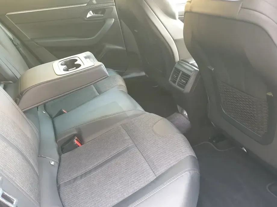 Peugeot 508 II BlueHDi 130 Allure — imagine 6