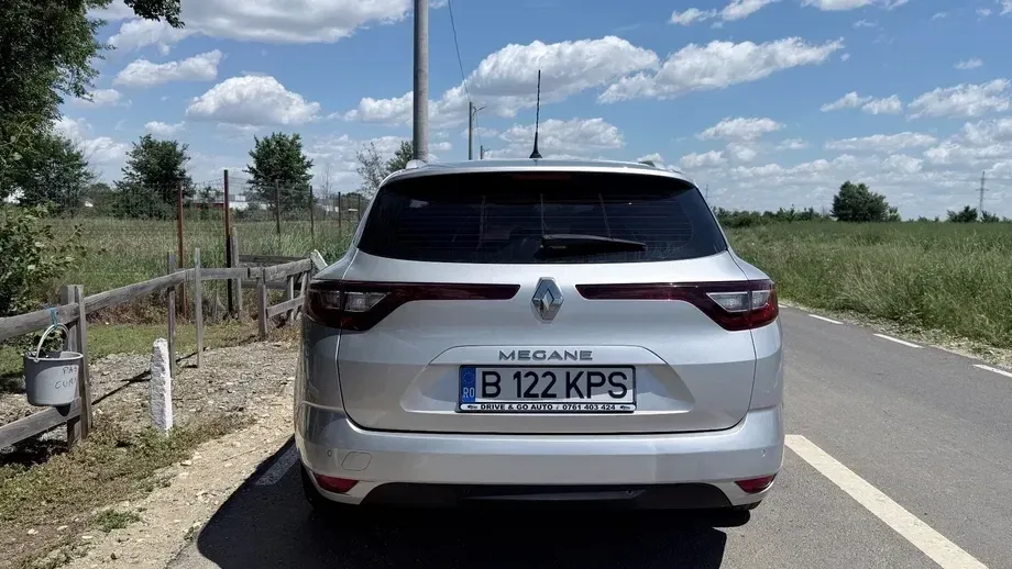 Renault Mégane IV ENERGY dCi EDC Intens — imagine 4
