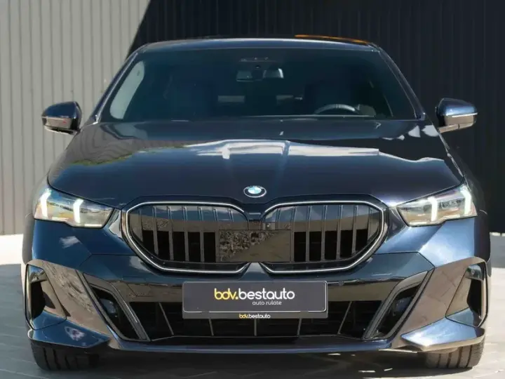 BMW Seria 5 G60/G61 520d AT MHEV