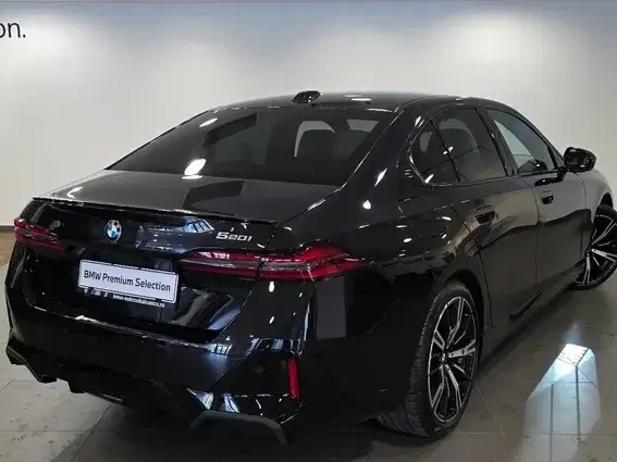 BMW Seria 5 520i AT MHEV