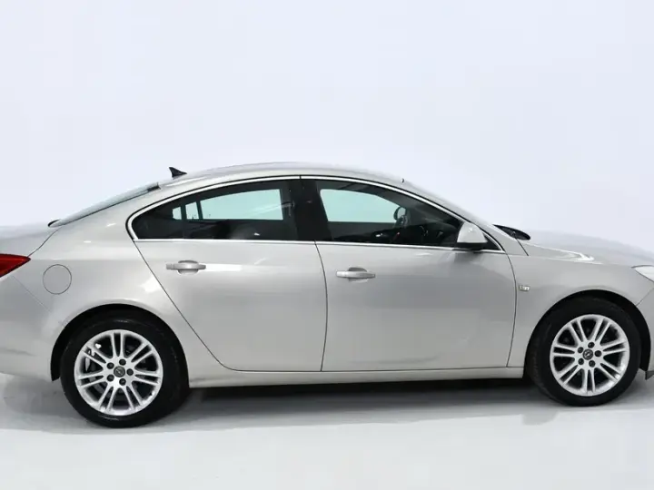 Opel Insignia B 1.6 Edition