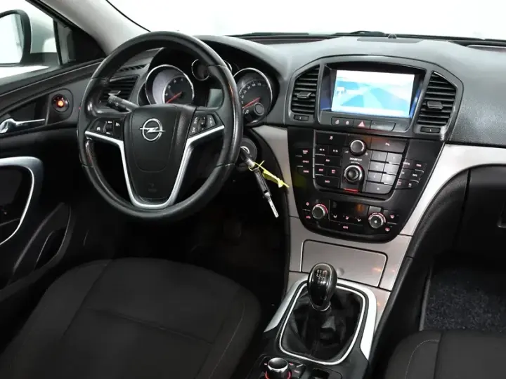 Opel Insignia B 1.6 Edition