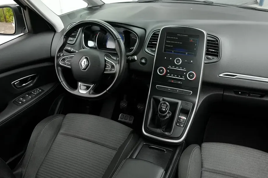 Renault Scénic IV ENERGY dCi 130 Business — imagine 4