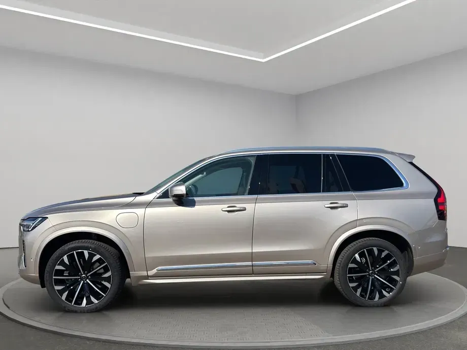 Volvo XC 90 II T8 AWD PHEV Plus Bright — imagine 2