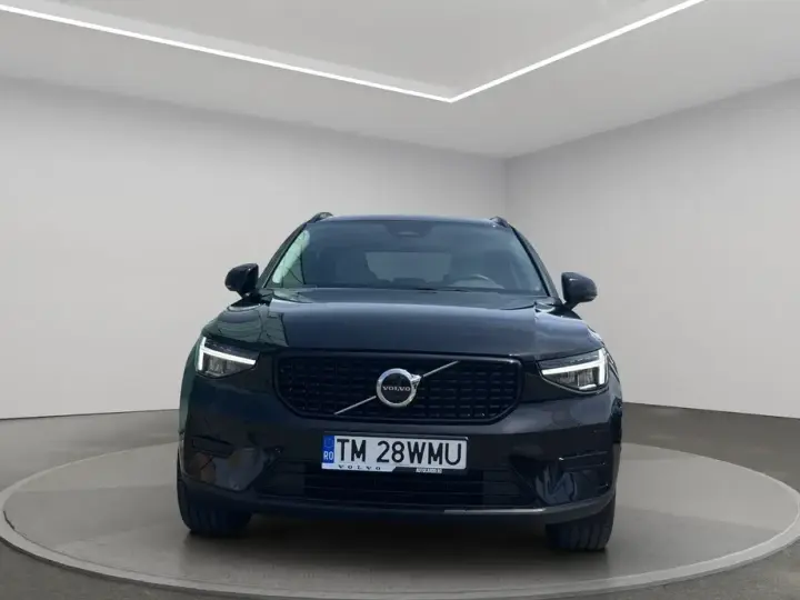 Volvo XC 40 B4 AT FWD MHEV Plus Dark