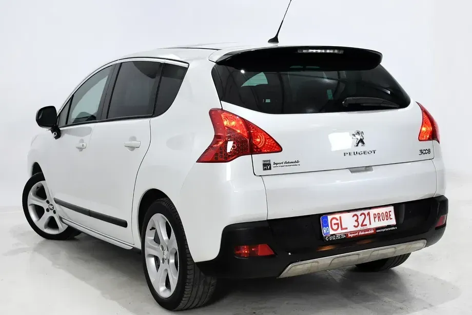 Peugeot 3008 I HYbrid4 — imagine 2