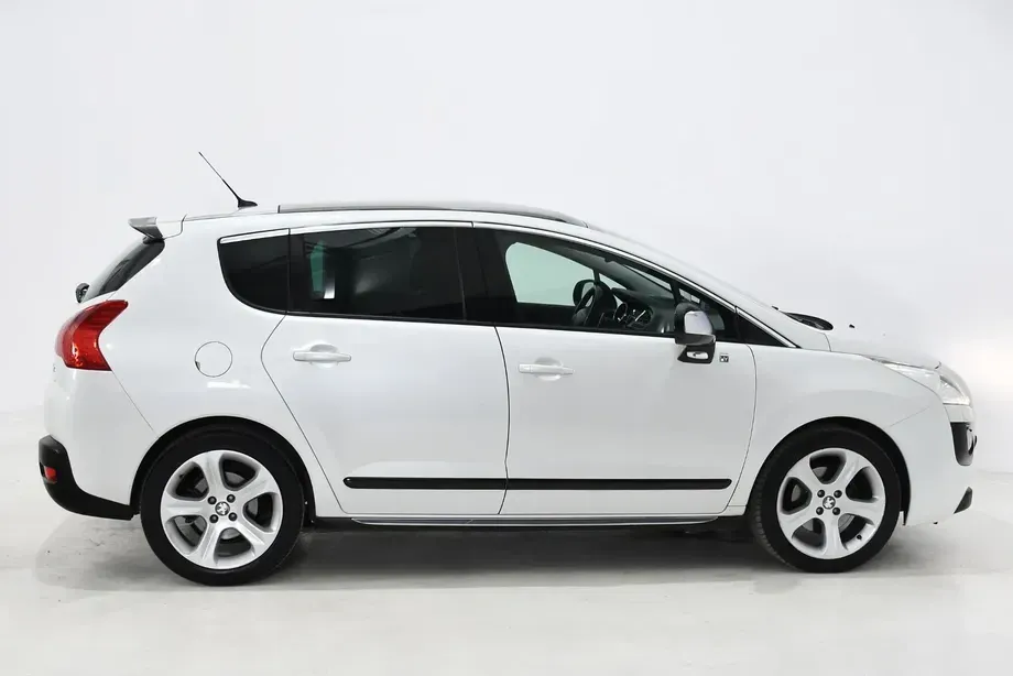 Peugeot 3008 I HYbrid4 — imagine 3