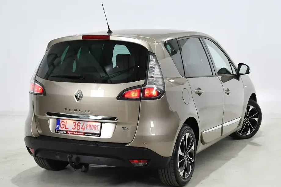 Renault Scénic III ENERGY TCe 130 BOSE EDITION — imagine 4