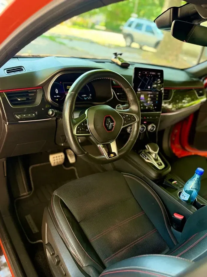 Renault Arkana E-TECH RS Line — imagine 3