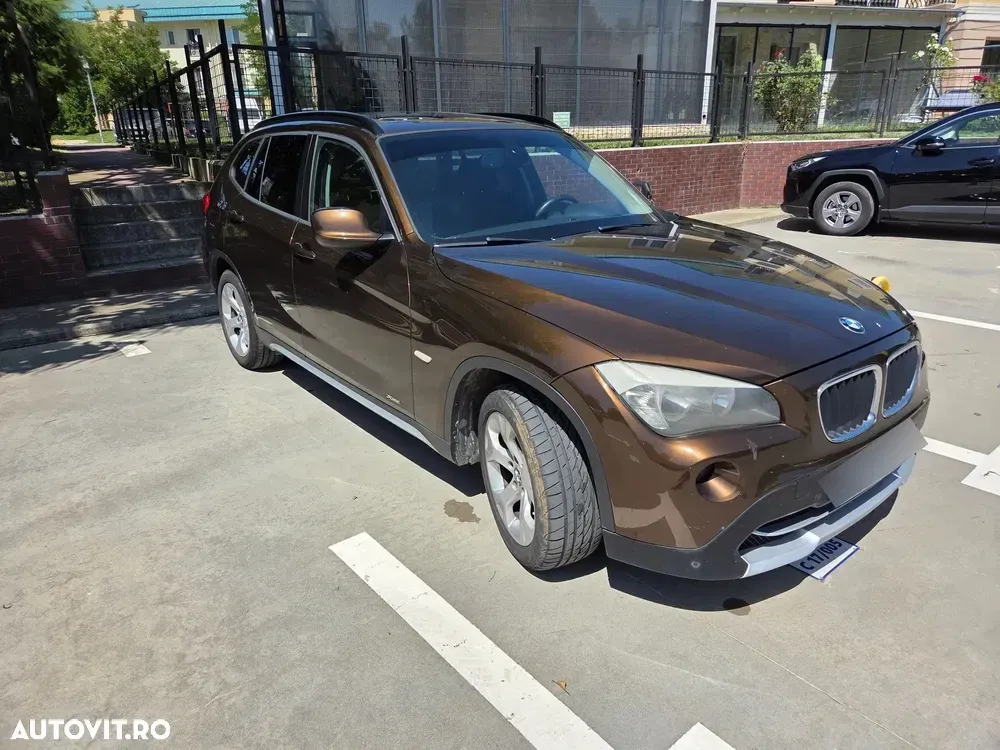 BMW X1 xDrive18d — imagine 3