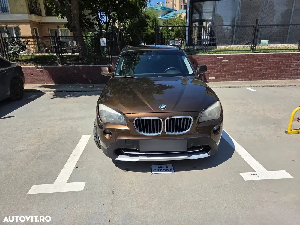 BMW X1 xDrive18d — imagine 2
