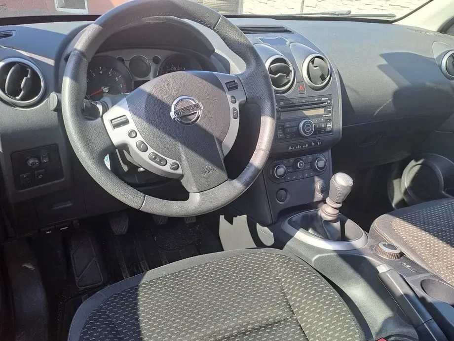 Nissan Qashqai 2.0 Tekna — imagine 3