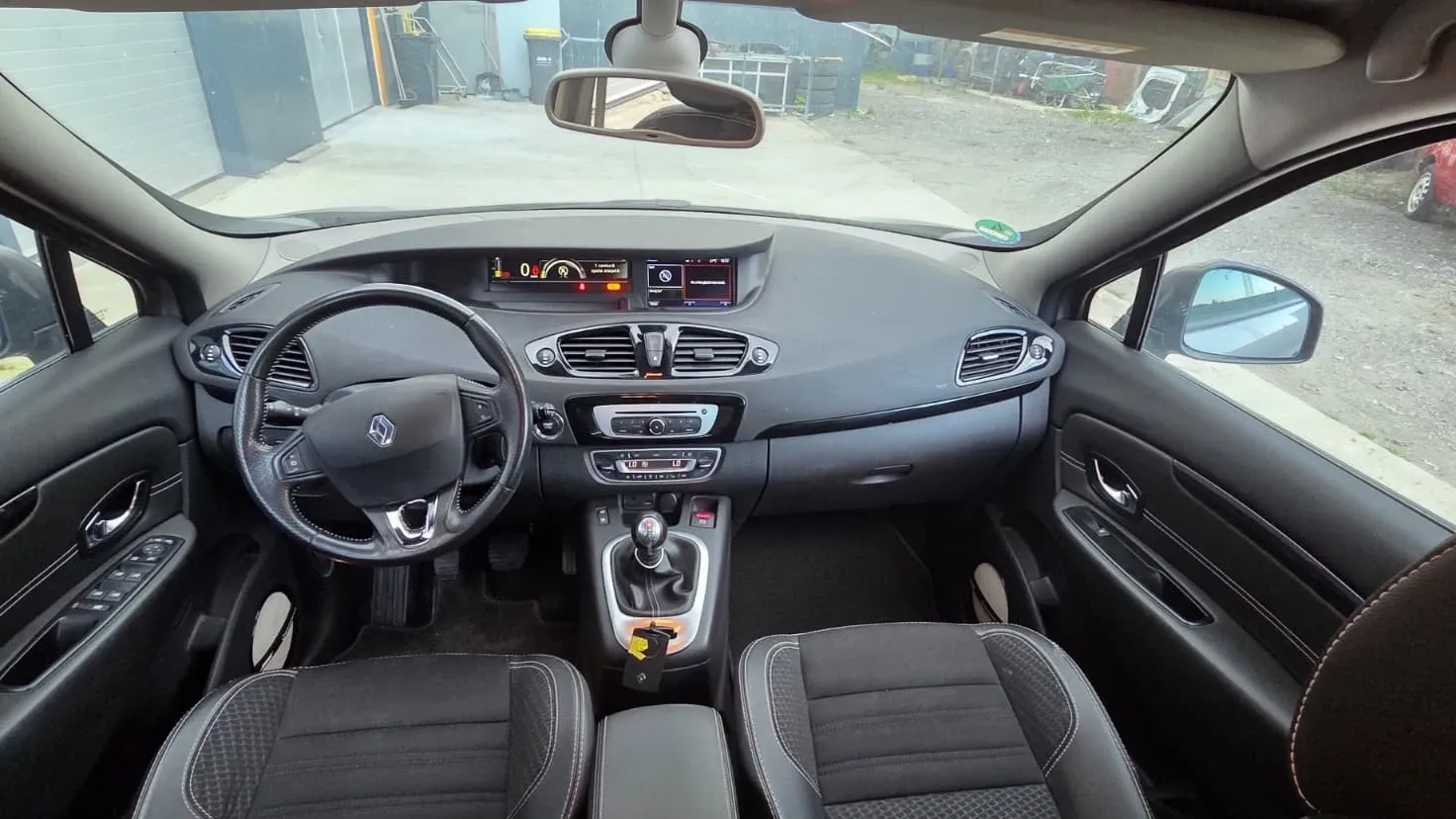 Renault Grand Scenic — imagine 3