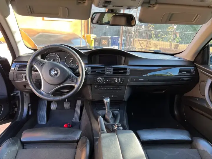 BMW Seria 3 E90/E91/E92/E93 320d
