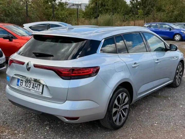 Renault Mégane IV TCe 140 GPF EDC INTENS