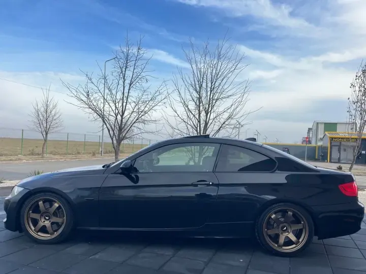 BMW Seria 3 E90/E91/E92/E93 335i xDrive
