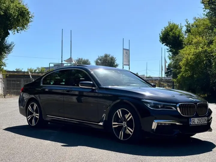 BMW Seria 7 G11/G12 740e iPerformance