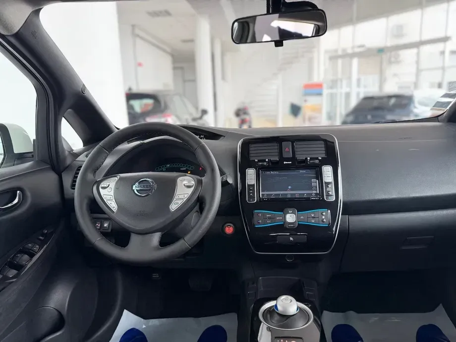 Nissan Leaf 24 kWh Acenta — imagine 4