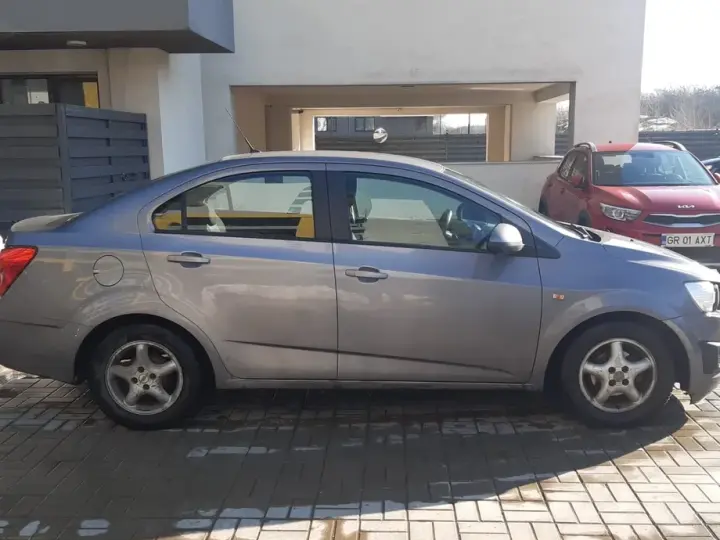Chevrolet Aveo II 1.4 LT 53