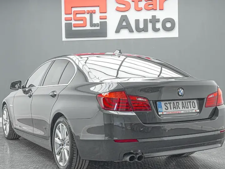BMW Seria 5 F10/F11/F07 520i Aut. Modern Line
