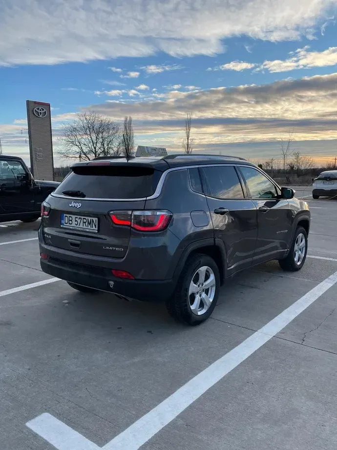 Jeep Compass — imagine 3