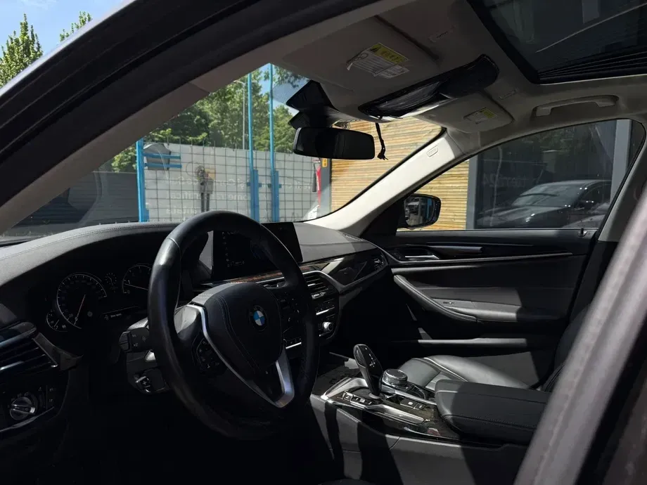 BMW Seria 5 G30/G31 520i Aut. Luxury Line — imagine 5