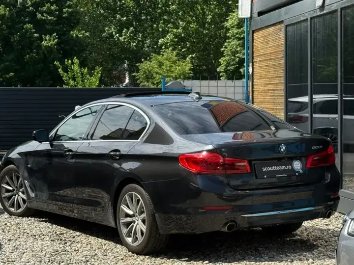 BMW Seria 5 G30/G31 520i Aut. Luxury Line
