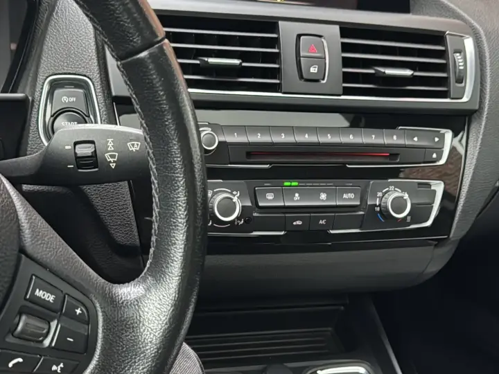 BMW Seria 1 F20/F21 116i