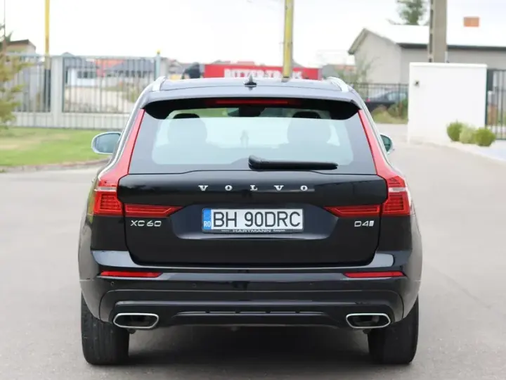 Volvo XC 60 II D4 R-Design