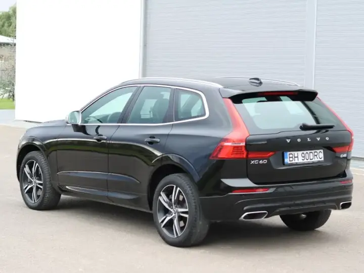Volvo XC 60 II D4 R-Design