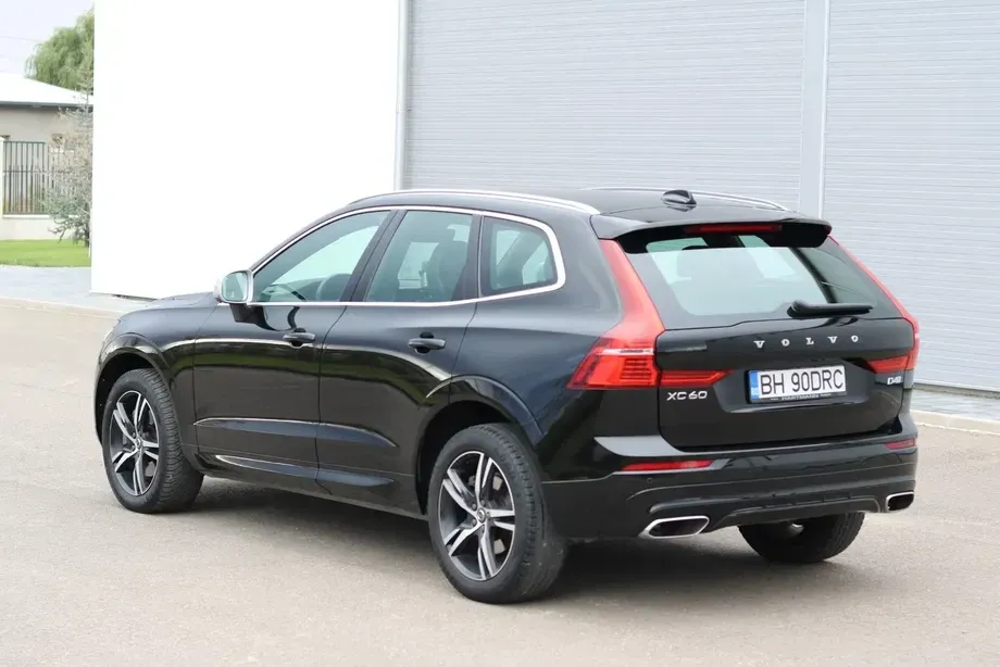 Volvo XC 60 II D4 R-Design — imagine 5