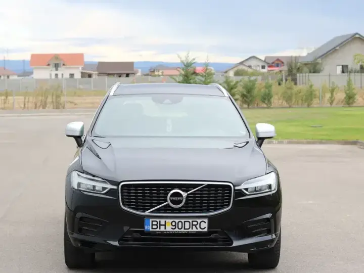 Volvo XC 60 II D4 R-Design