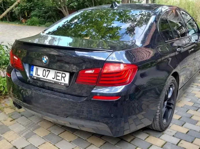BMW Seria 5 F10/F11/F07 520d xDrive AT