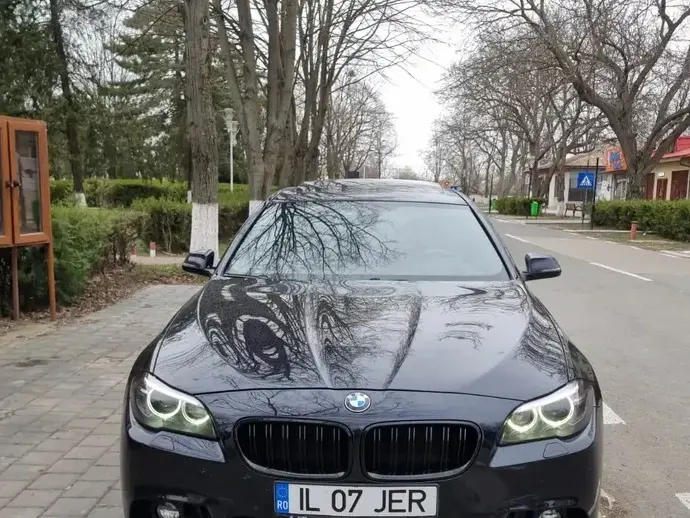 BMW Seria 5 F10/F11/F07 520d xDrive AT