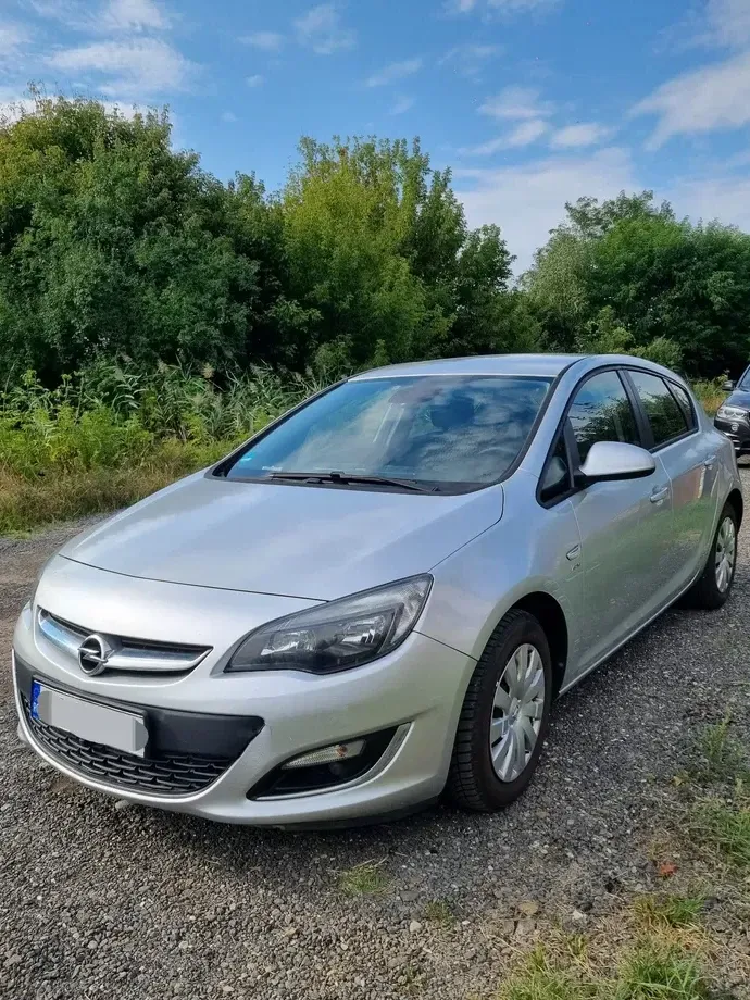 Opel Astra J 1.4 Turbo — imagine 2