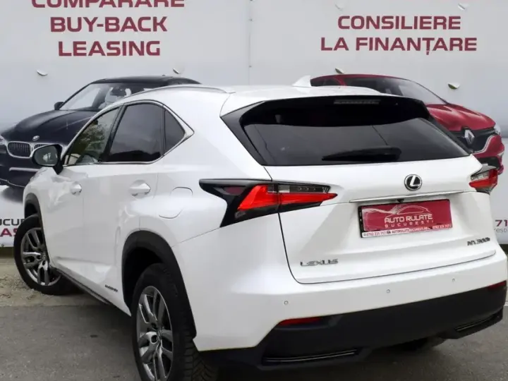 Lexus NX I 300h E-FOUR Luxury Line