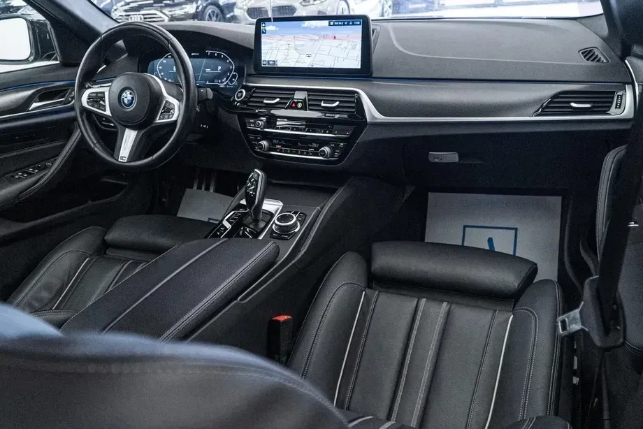 BMW Seria 5 G30/G31 520e AT PHEV — imagine 2